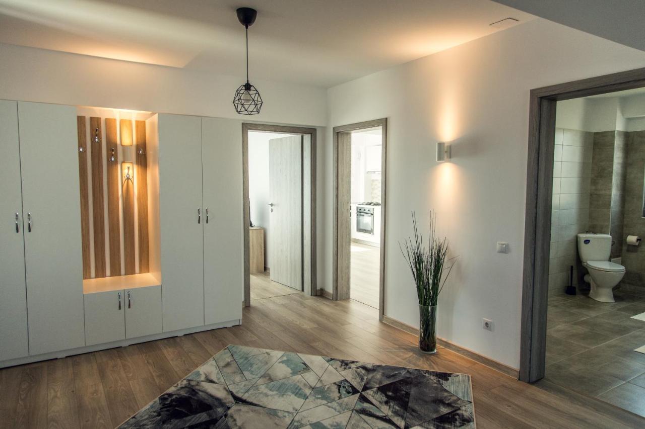 Casa Bid Apartment Pitesti Ngoại thất bức ảnh